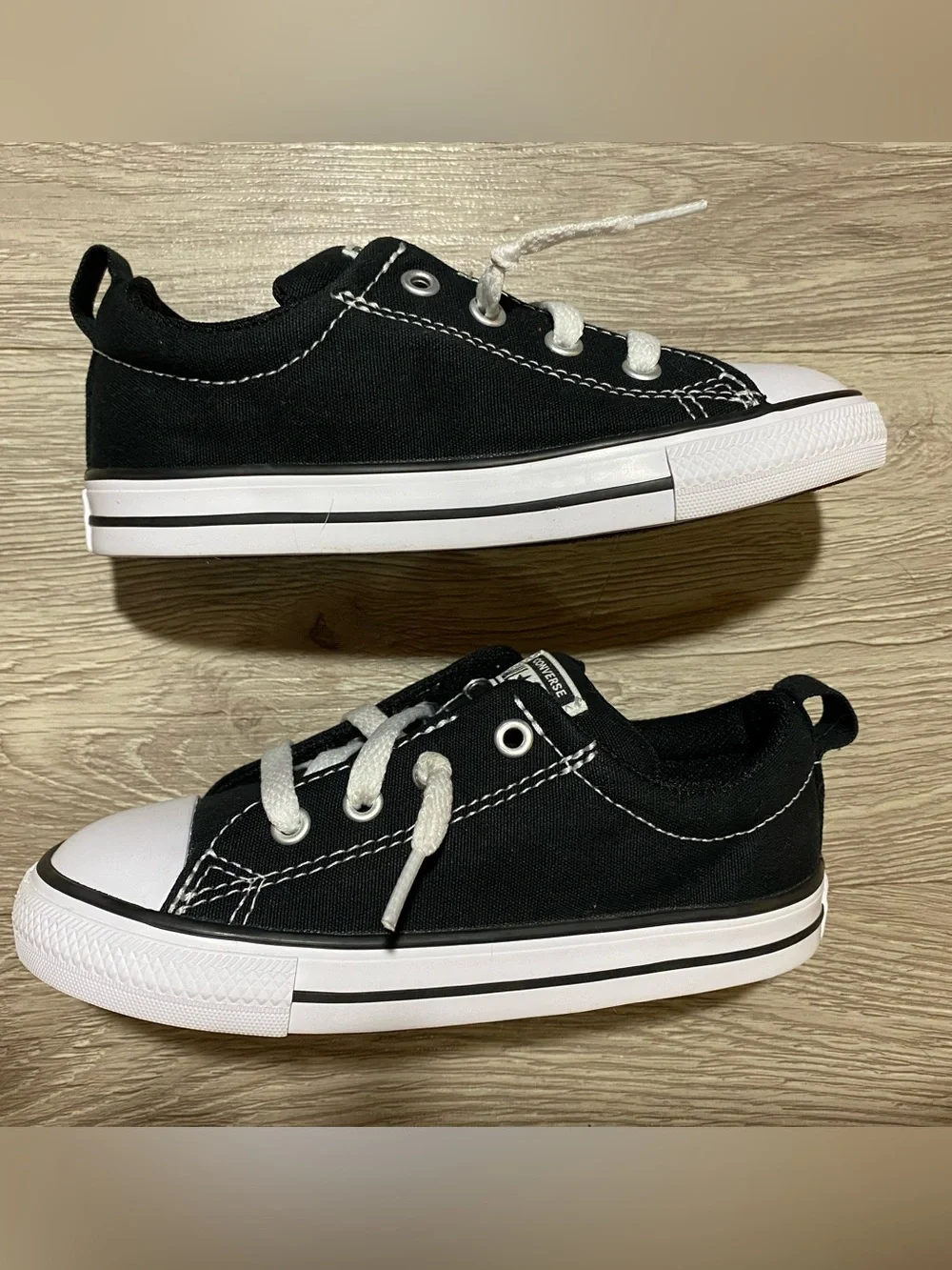 Converse ~ Black ~ Easy On ~ Infant (Toddler) Size 10